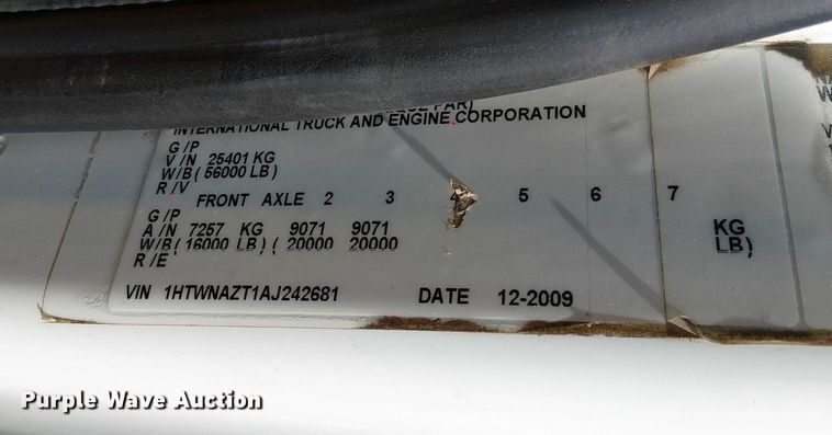 image for item EG1678 2010 International WorkStar 7500 Crew Cab crane truck