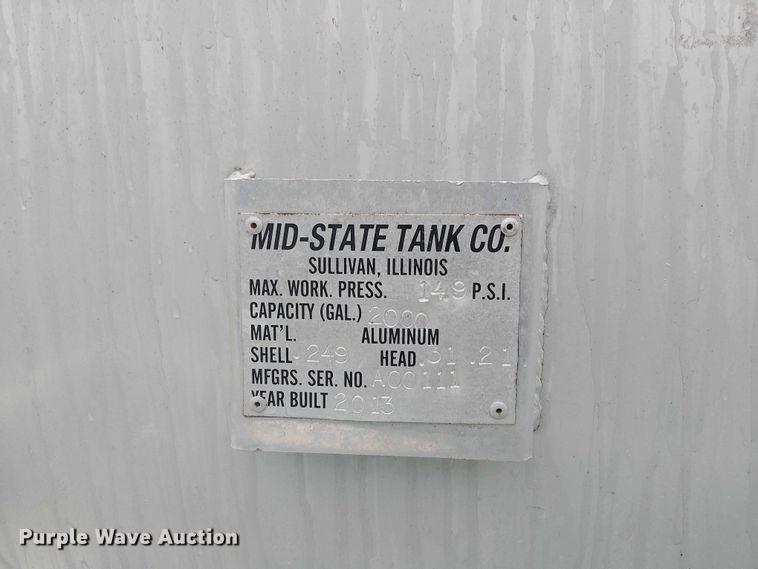 image for item EG1685 2014 Peterbilt 330 vacuum truck