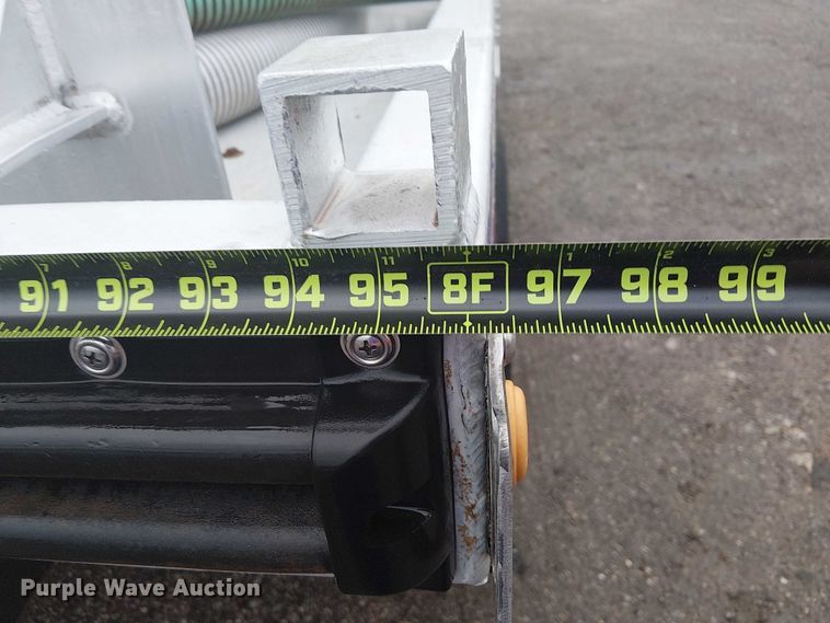 image for item EG1685 2014 Peterbilt 330 vacuum truck