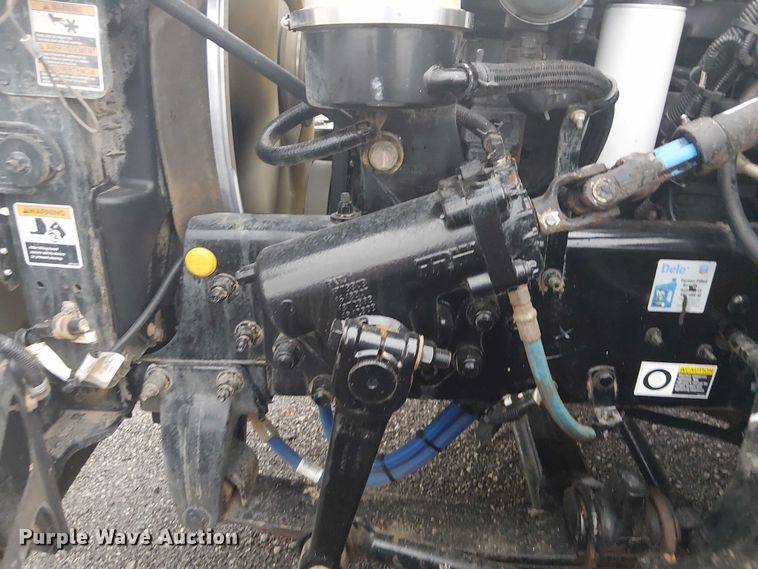 image for item EG1685 2014 Peterbilt 330 vacuum truck