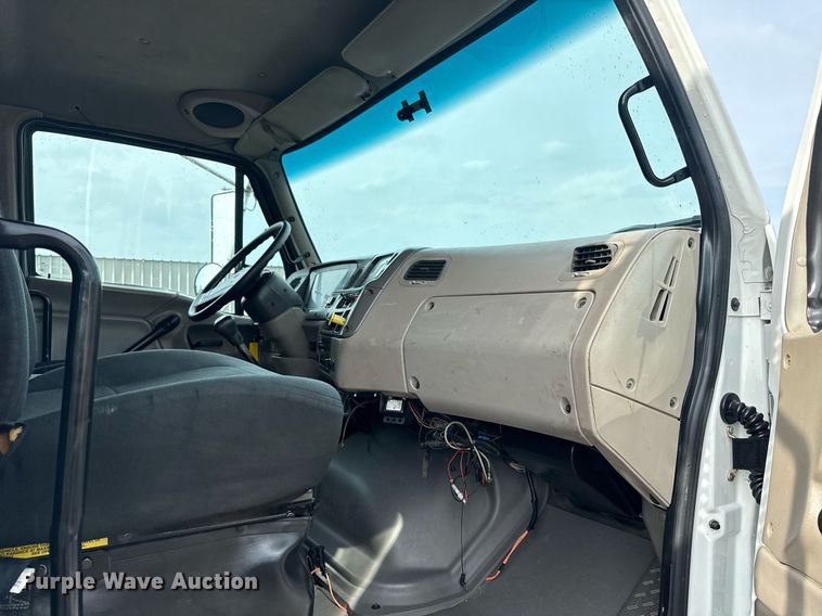 image for item EG6037 2007 Sterling Acterra utility / service truck