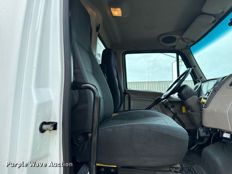 image for item EG6037 2007 Sterling Acterra utility / service truck