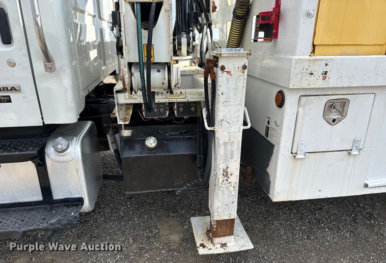 image for item EG6118 2007 Sterling Acterra crane truck