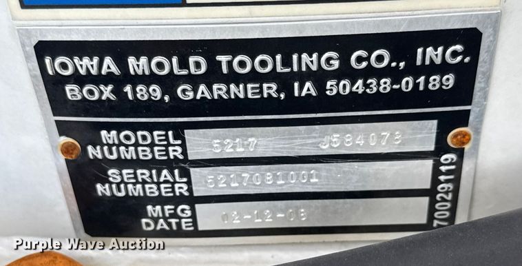 image for item EG6118 2007 Sterling Acterra crane truck