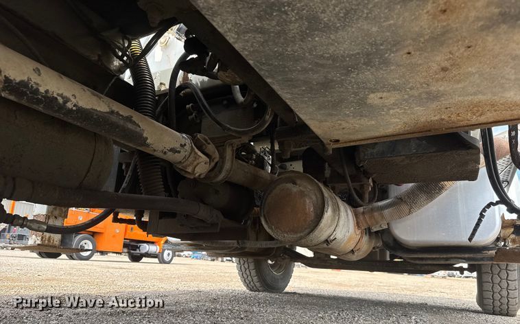 image for item EG6118 2007 Sterling Acterra crane truck