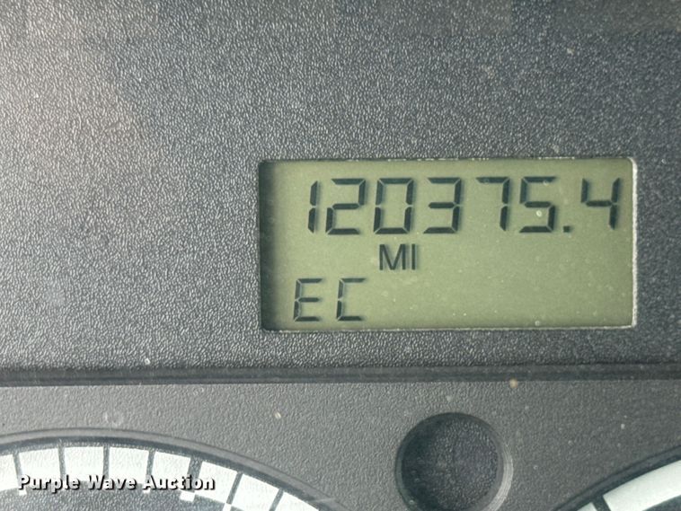 image for item EG6118 2007 Sterling Acterra crane truck