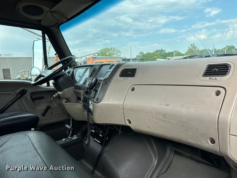 image for item EG6118 2007 Sterling Acterra crane truck