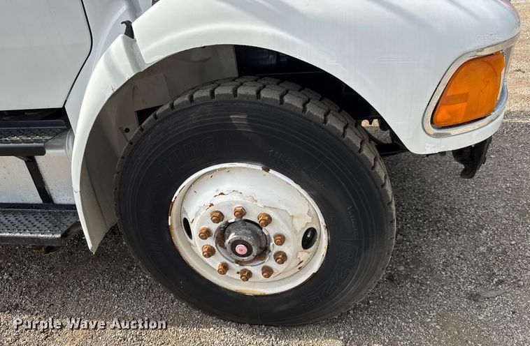 image for item EG6118 2007 Sterling Acterra crane truck