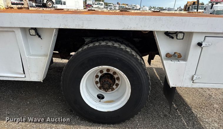 image for item EG6118 2007 Sterling Acterra crane truck