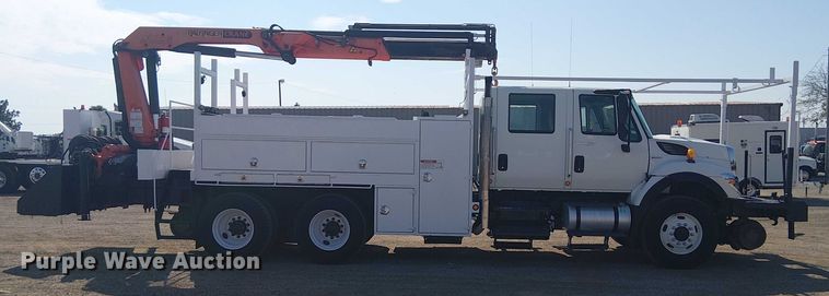 image for item EG8254 2009 International WorkStar 7500 Crew Cab crane truck