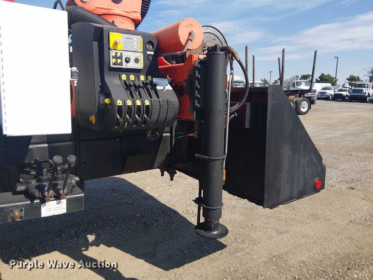 image for item EG8254 2009 International WorkStar 7500 Crew Cab crane truck