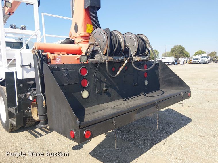 image for item EG8254 2009 International WorkStar 7500 Crew Cab crane truck