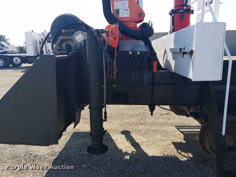 image for item EG8254 2009 International WorkStar 7500 Crew Cab crane truck