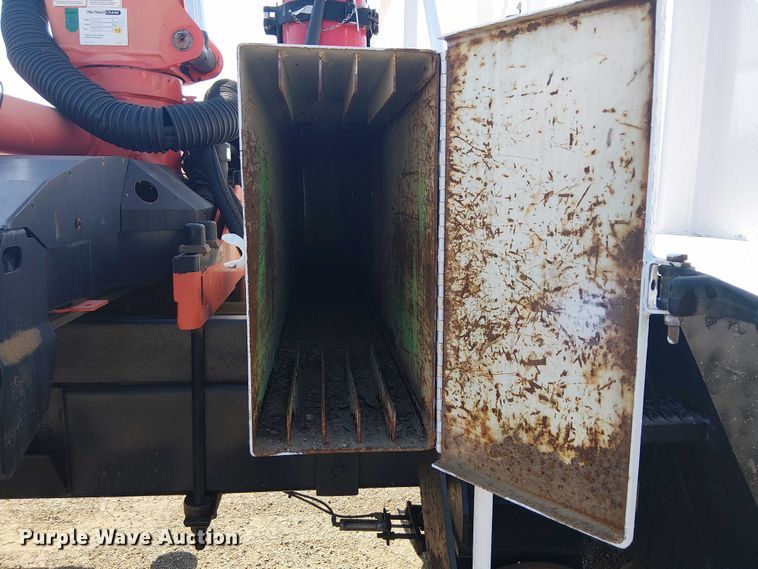 image for item EG8254 2009 International WorkStar 7500 Crew Cab crane truck