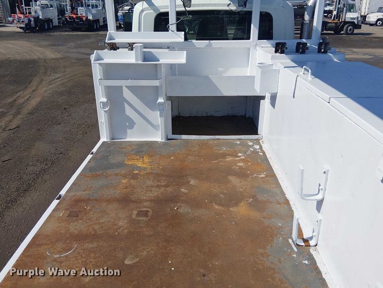 image for item EG8254 2009 International WorkStar 7500 Crew Cab crane truck