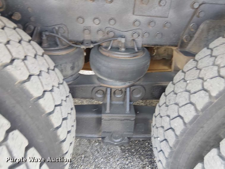 image for item EG8254 2009 International WorkStar 7500 Crew Cab crane truck