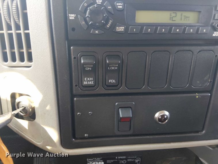 image for item EG8254 2009 International WorkStar 7500 Crew Cab crane truck