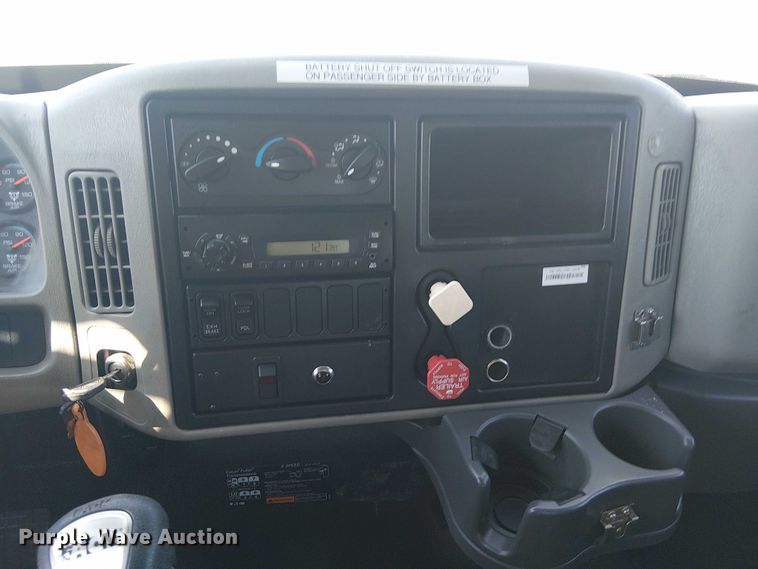 image for item EG8254 2009 International WorkStar 7500 Crew Cab crane truck