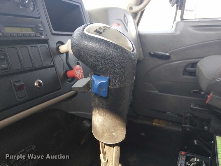 image for item EG8254 2009 International WorkStar 7500 Crew Cab crane truck