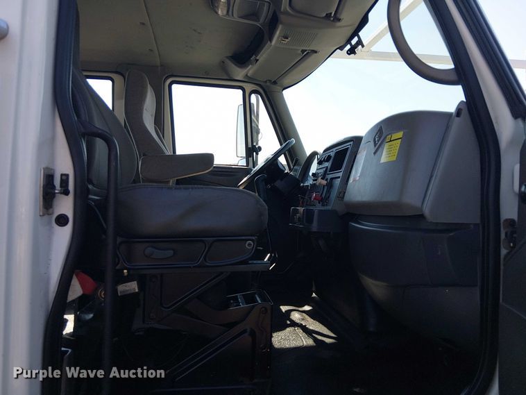 image for item EG8254 2009 International WorkStar 7500 Crew Cab crane truck