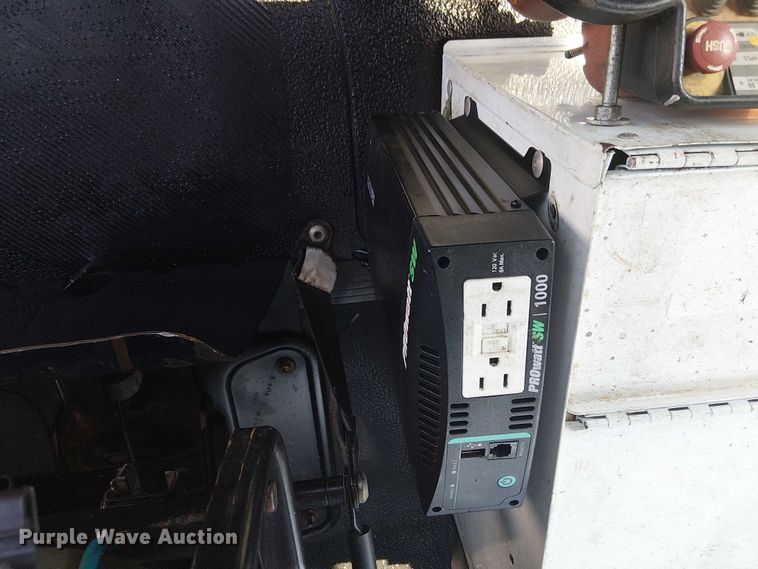 image for item EG8254 2009 International WorkStar 7500 Crew Cab crane truck