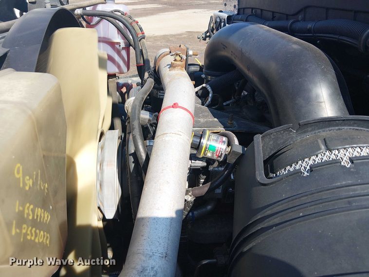 image for item EG8254 2009 International WorkStar 7500 Crew Cab crane truck