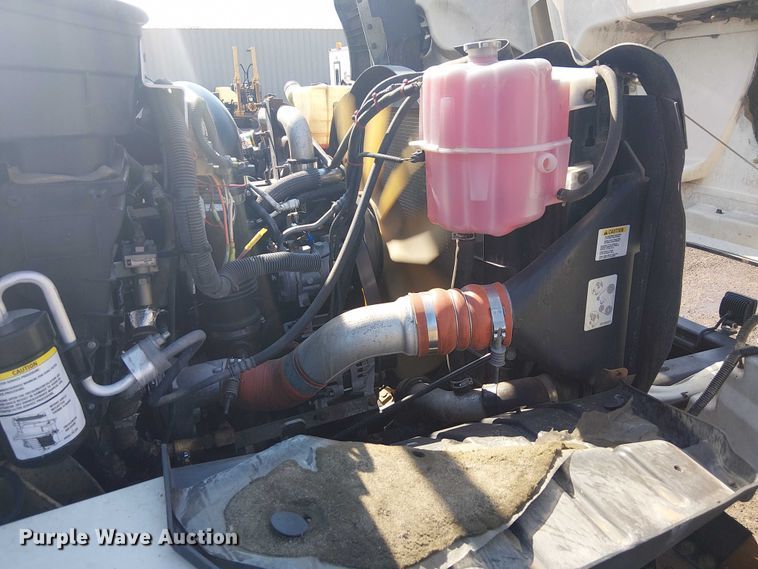 image for item EG8254 2009 International WorkStar 7500 Crew Cab crane truck