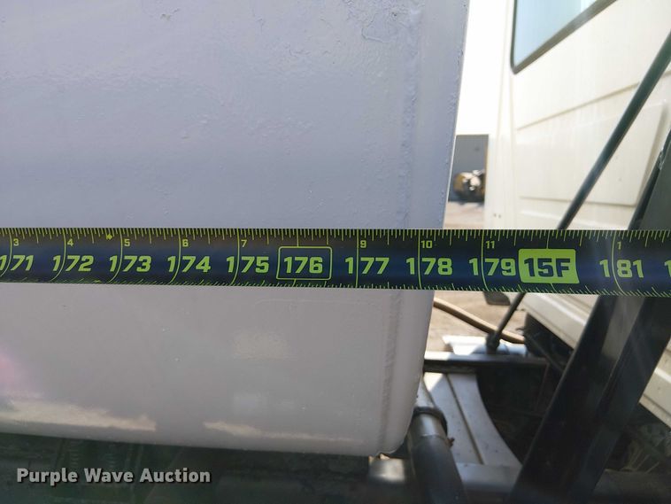 image for item EG8259 2007 Mack CTP713  water truck