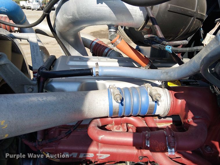 image for item EG8259 2007 Mack CTP713  water truck