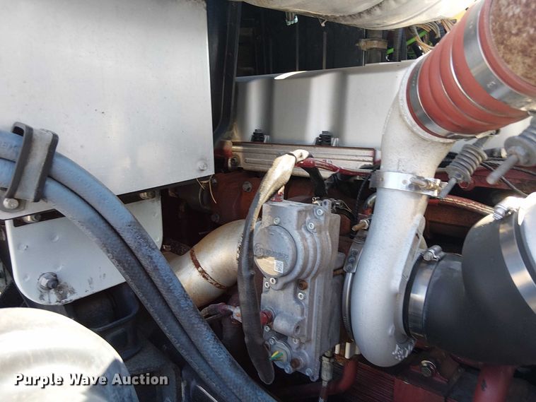 image for item EG8259 2007 Mack CTP713  water truck