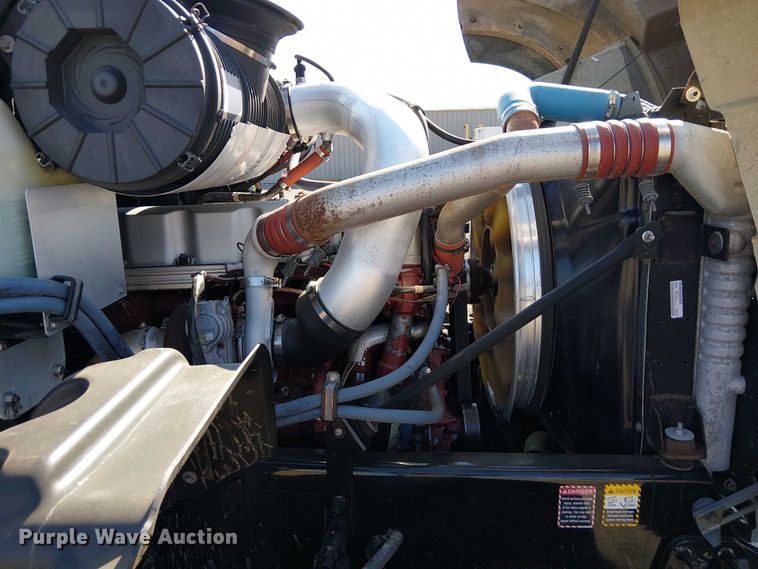 image for item EG8259 2007 Mack CTP713  water truck