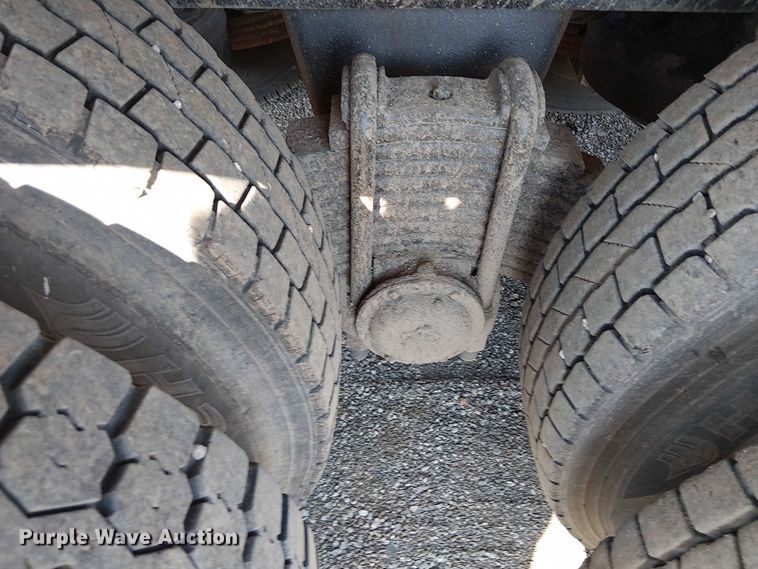 image for item EG8259 2007 Mack CTP713  water truck