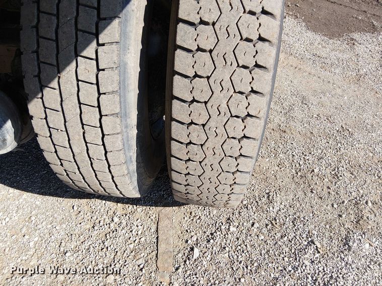 image for item EG8259 2007 Mack CTP713  water truck