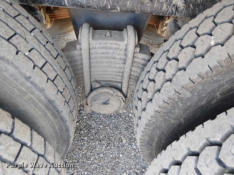 image for item EG8259 2007 Mack CTP713  water truck