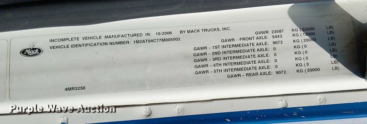 image for item EG8259 2007 Mack CTP713  water truck