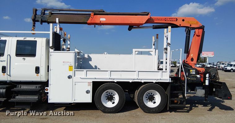 image for item EG8261 2010 International WorkStar 7500 Crew Cab crane truck