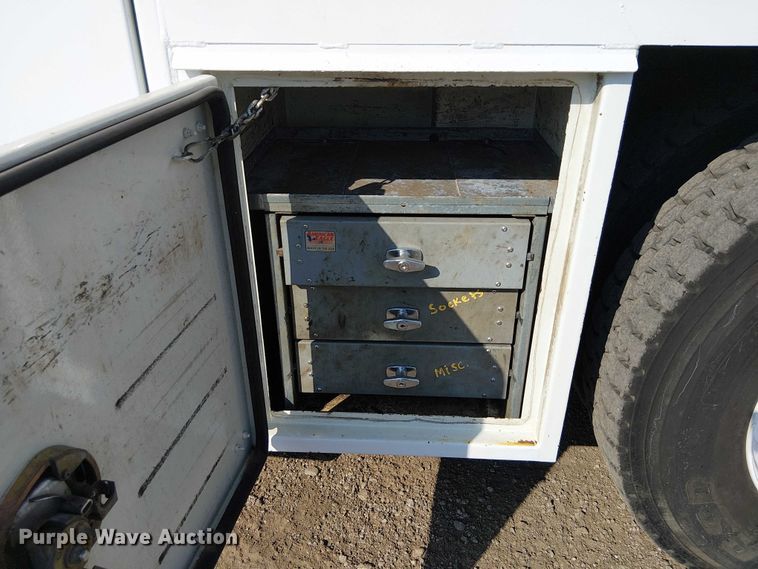 image for item EG8261 2010 International WorkStar 7500 Crew Cab crane truck