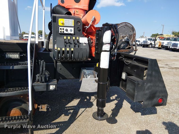 image for item EG8261 2010 International WorkStar 7500 Crew Cab crane truck