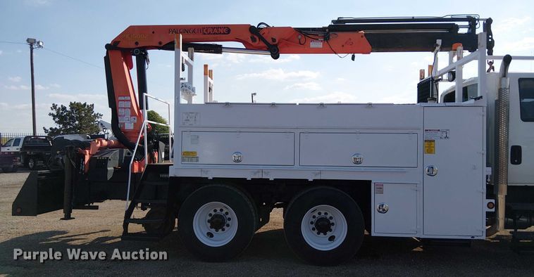 image for item EG8261 2010 International WorkStar 7500 Crew Cab crane truck