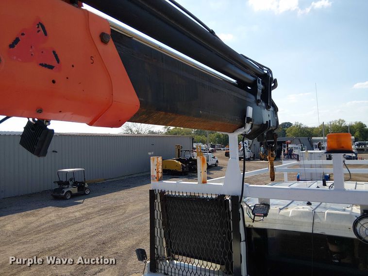 image for item EG8261 2010 International WorkStar 7500 Crew Cab crane truck