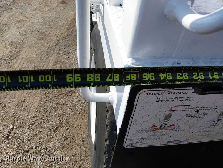 image for item EG8261 2010 International WorkStar 7500 Crew Cab crane truck