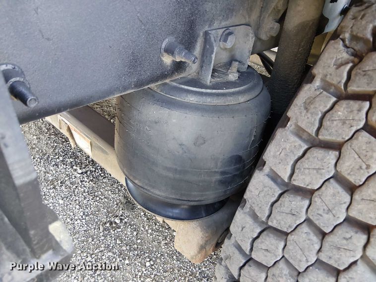 image for item EG8261 2010 International WorkStar 7500 Crew Cab crane truck