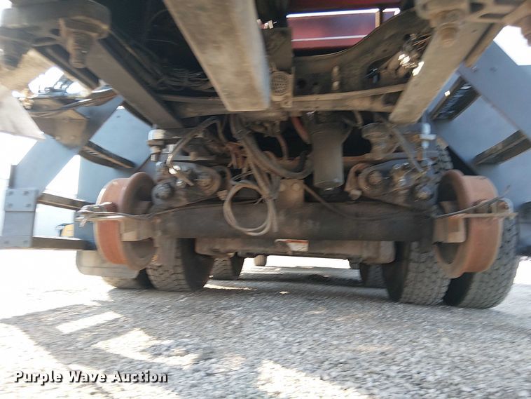 image for item EG8261 2010 International WorkStar 7500 Crew Cab crane truck