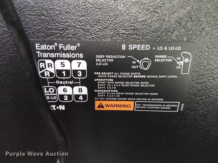 image for item EG8261 2010 International WorkStar 7500 Crew Cab crane truck