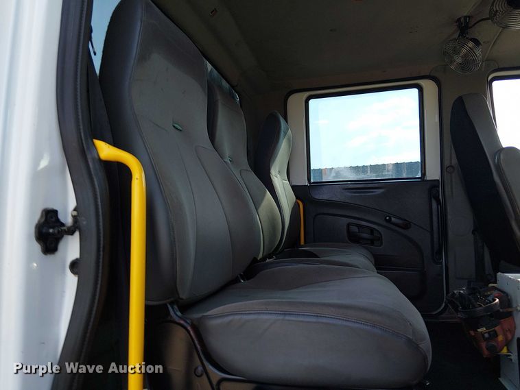 image for item EG8261 2010 International WorkStar 7500 Crew Cab crane truck