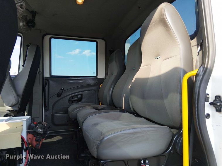 image for item EG8261 2010 International WorkStar 7500 Crew Cab crane truck