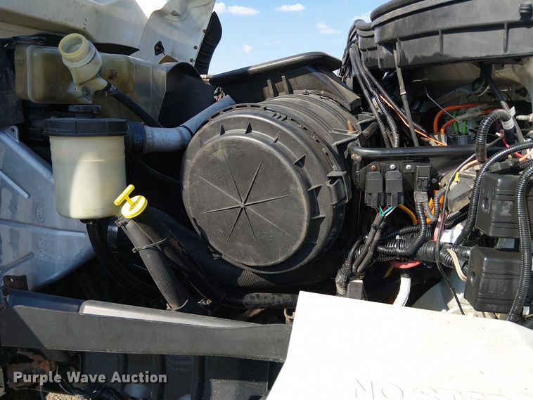 image for item EG8261 2010 International WorkStar 7500 Crew Cab crane truck