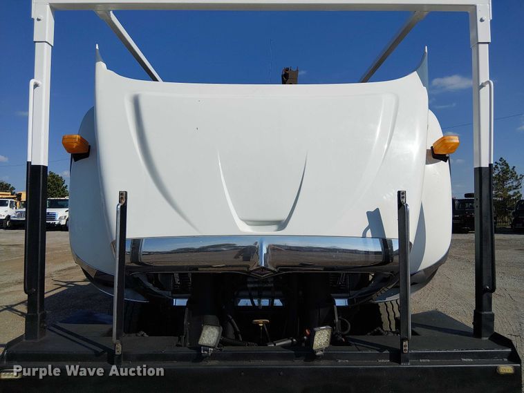 image for item EG8261 2010 International WorkStar 7500 Crew Cab crane truck