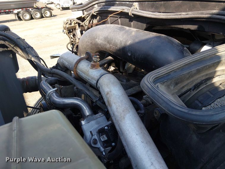 image for item EG8261 2010 International WorkStar 7500 Crew Cab crane truck