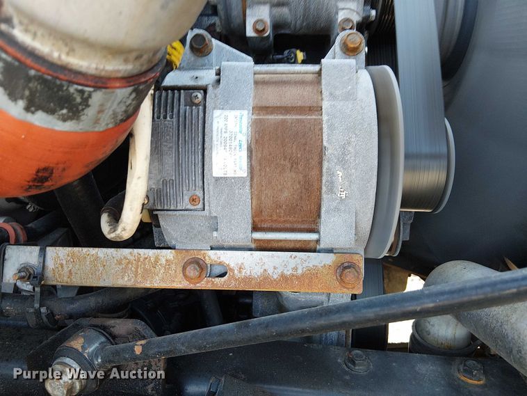 image for item EG8261 2010 International WorkStar 7500 Crew Cab crane truck